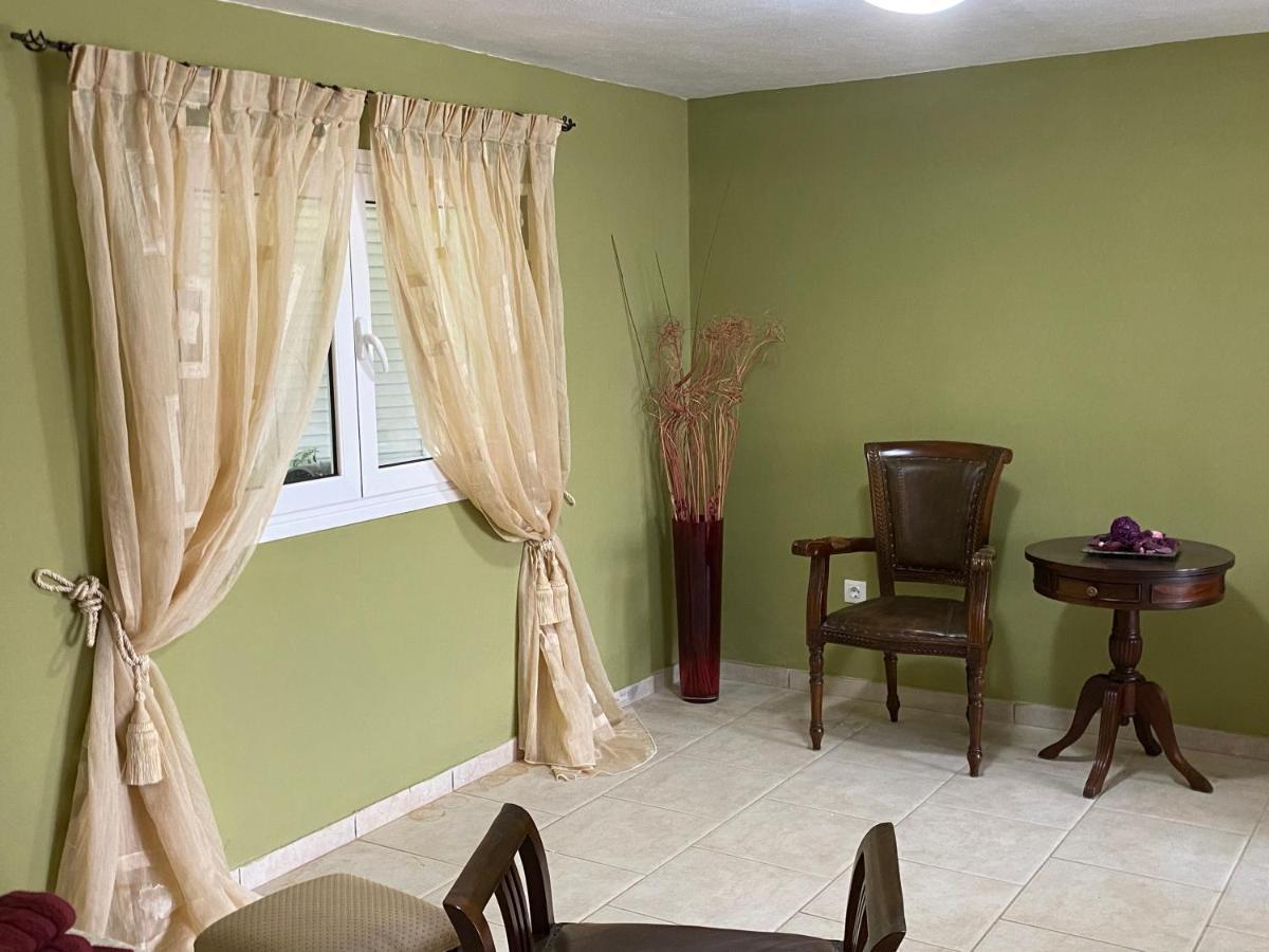 Appartement Casa John Alepou